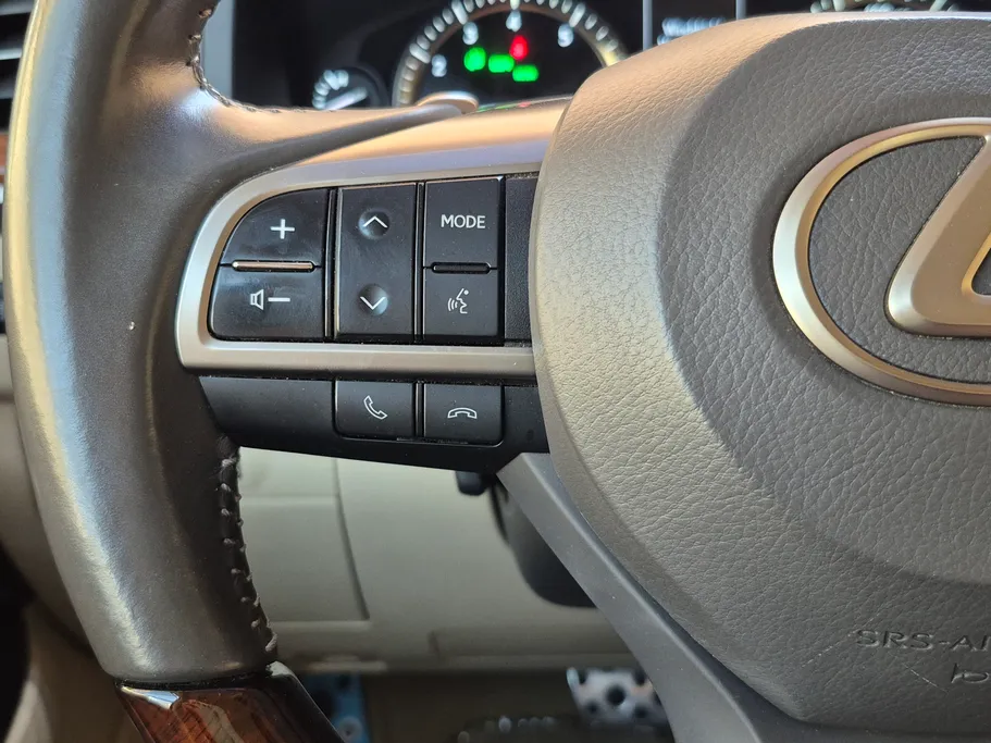 2020 Lexus LX 570 S 