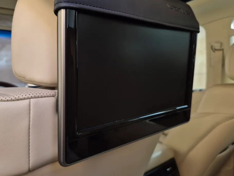 2020 Lexus LX 570 S 