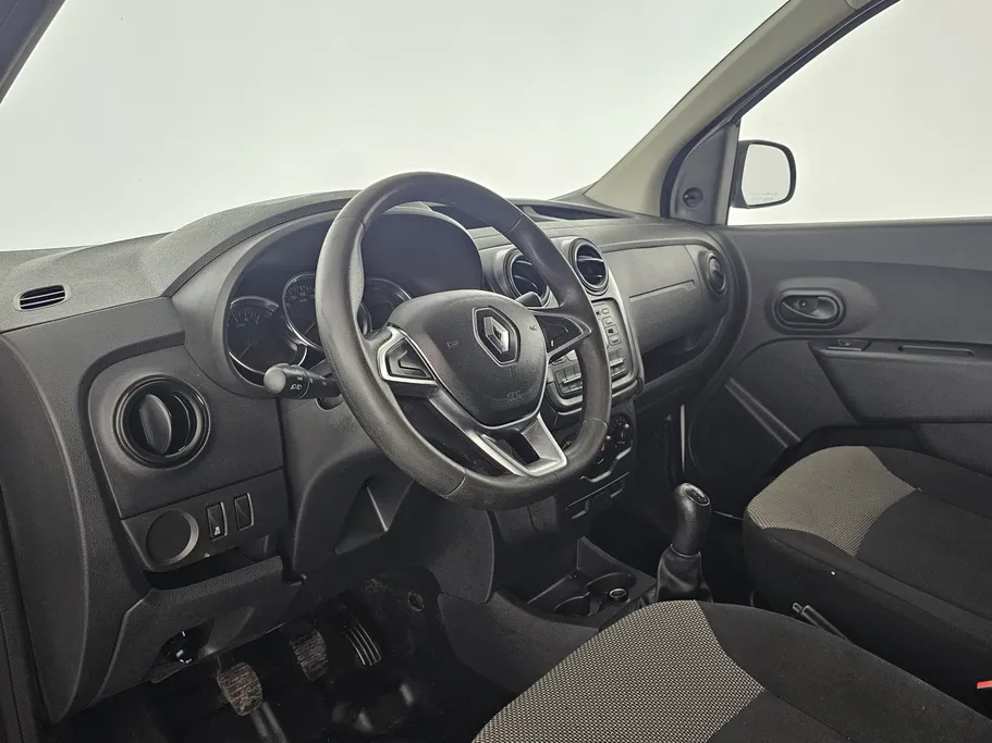 2021 Renault Docker Van بضاعة 