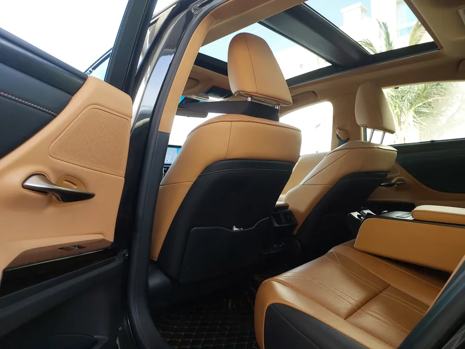2023 Lexus ES 350 CC 