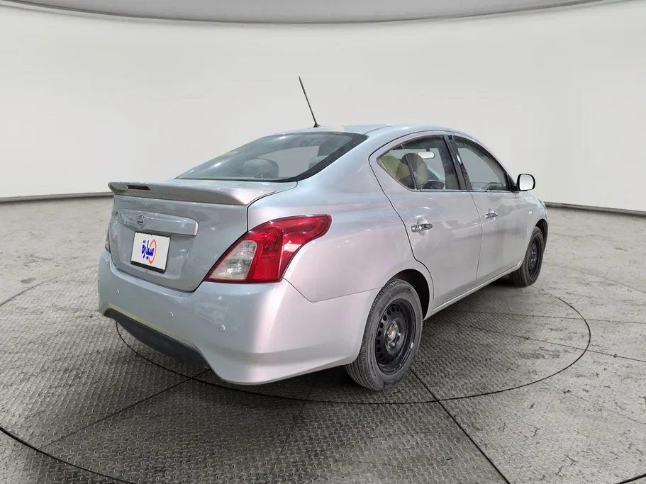 2022 Nissan Sunny SV 