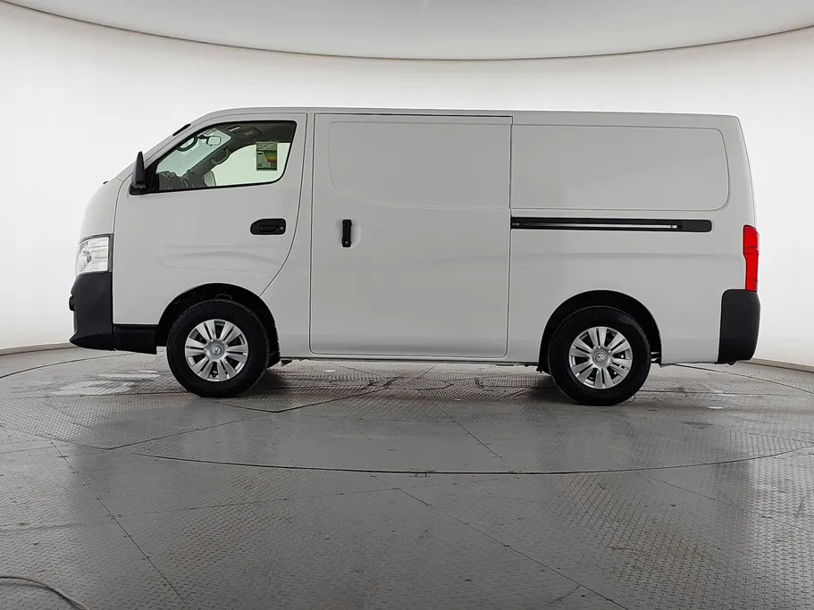 2021 Nissan Urvan NV350 