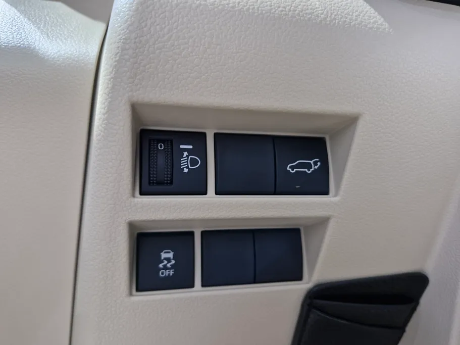 تويوتا لاندكروزر GXR4 DSL 2024 