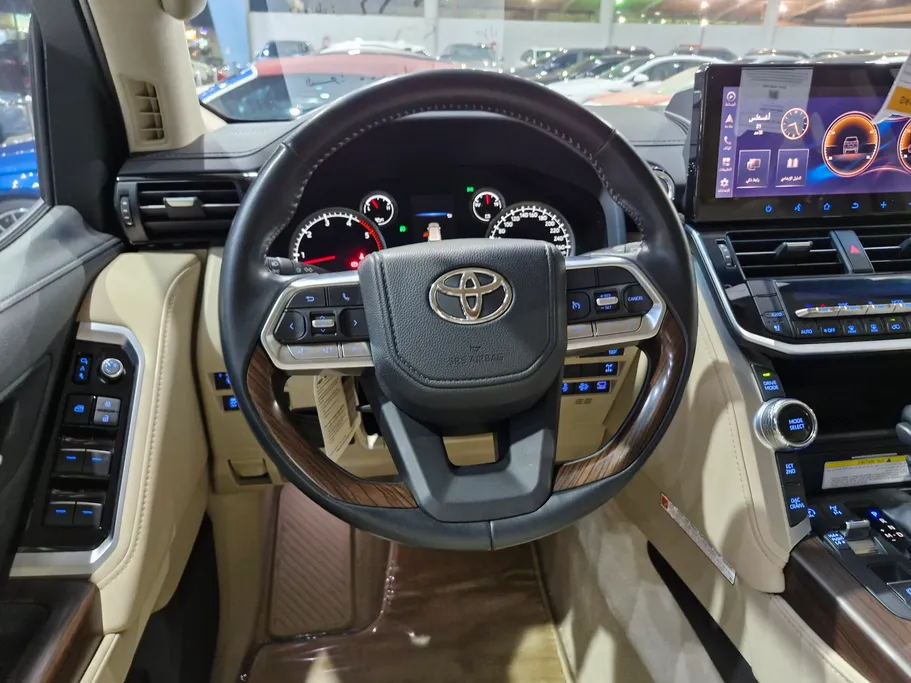 تويوتا لاندكروزر GXR4 DSL 2024 