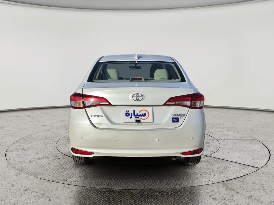 2021 Toyota Yaris  Y 