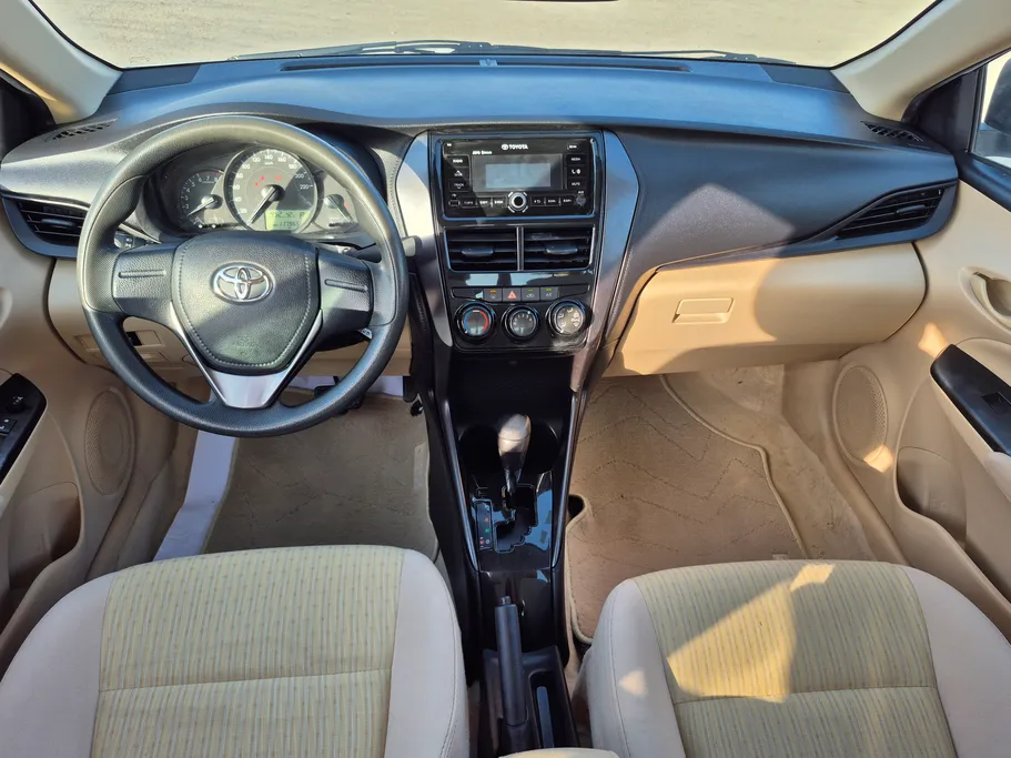 2021 Toyota Yaris  Y 