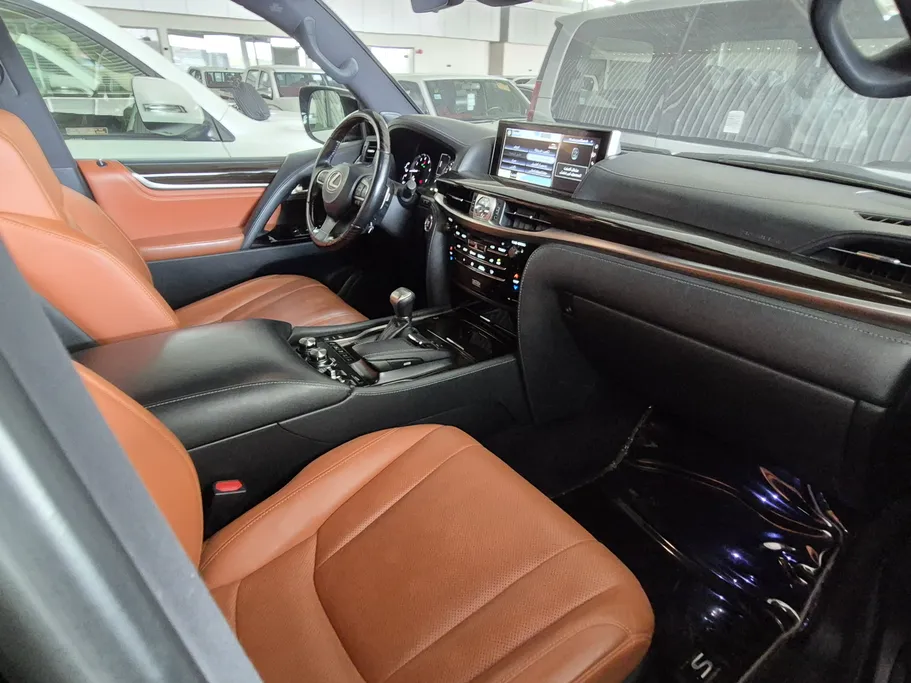 2018 Lexus LX 570 S 