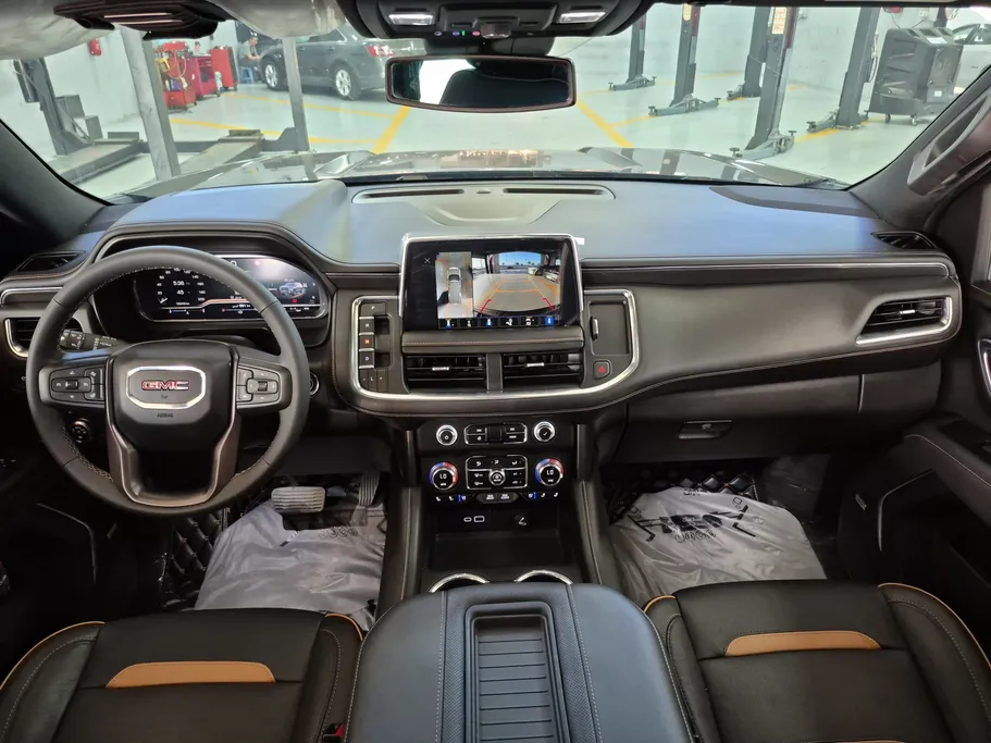 2023 GMC Yukon AT4 
