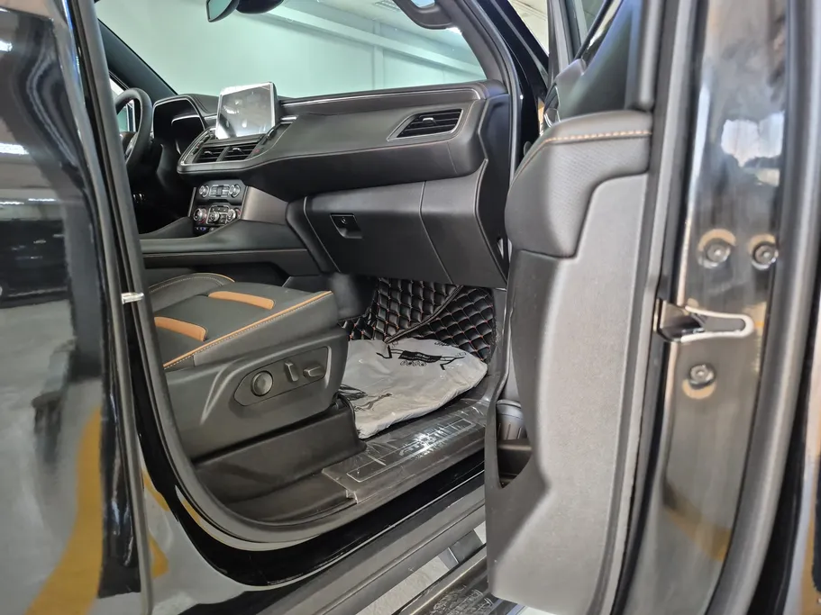2023 GMC Yukon AT4 