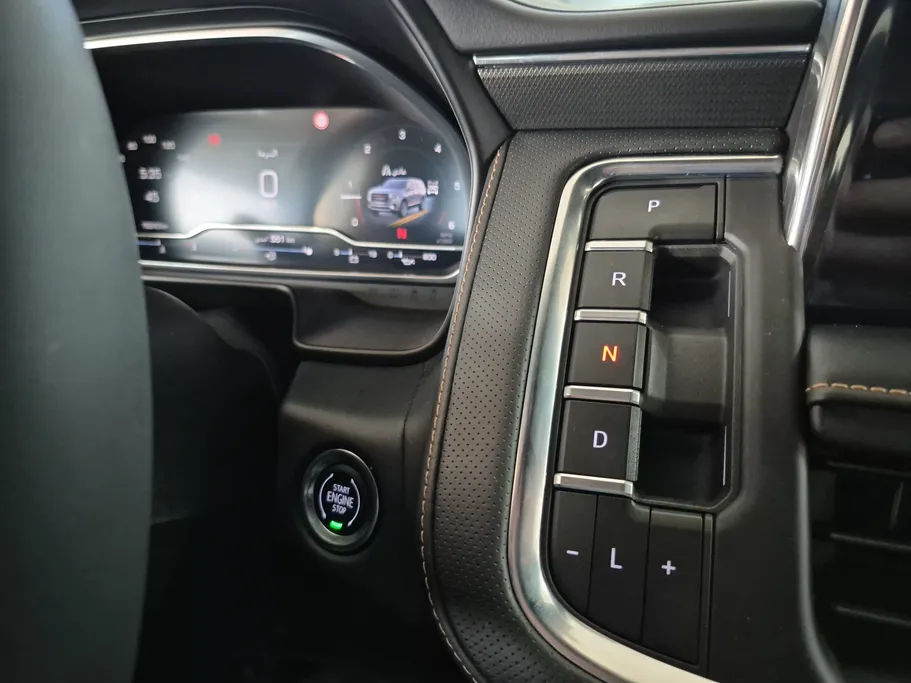 2023 GMC Yukon AT4 