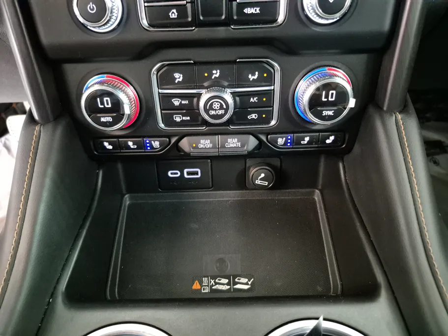 2023 GMC Yukon AT4 