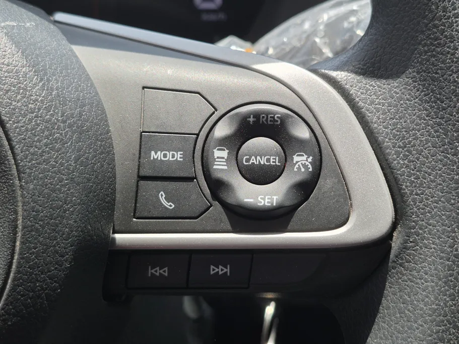 2024 Toyota Yaris  Y Plus 