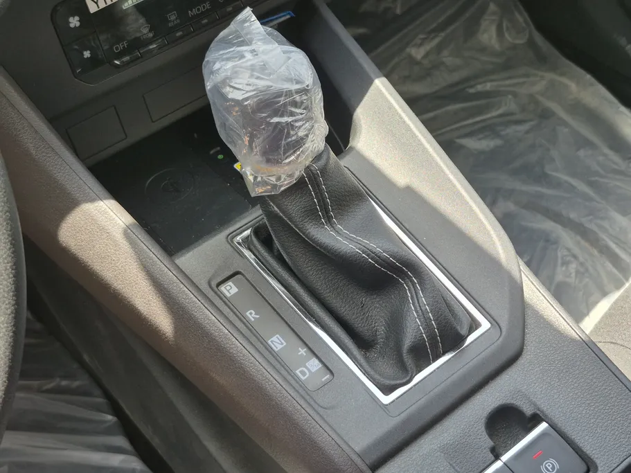 2024 Toyota Yaris  Y Plus 
