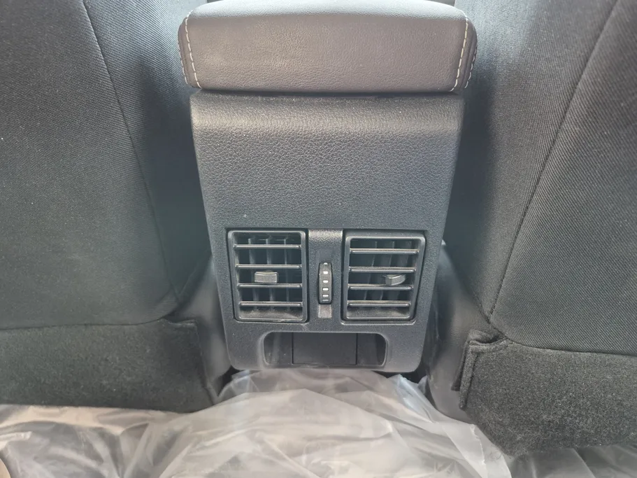 2024 Toyota Yaris  Y Plus 