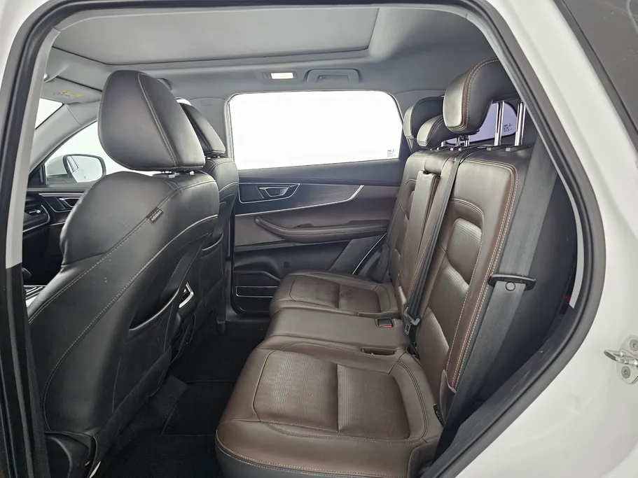2022 Chery Tiggo 8 LUXURY 