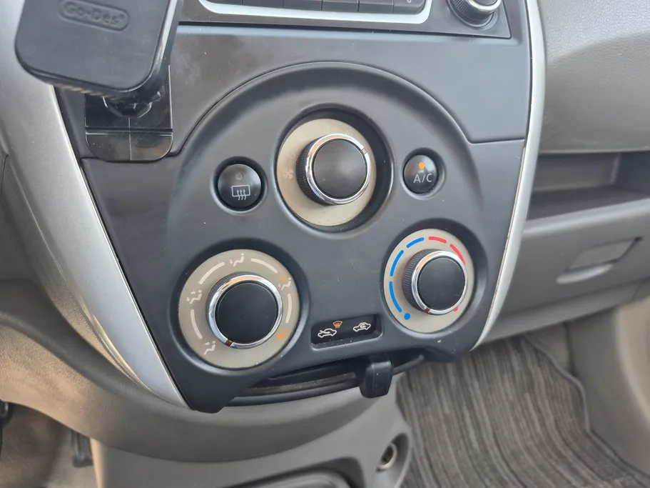 2021 Nissan Sunny SV 