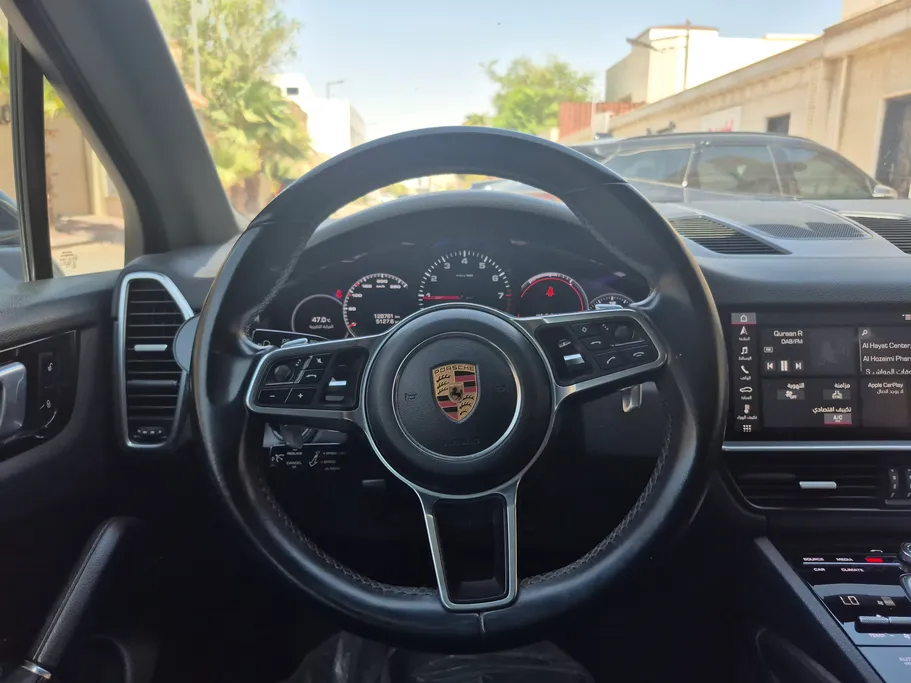2018 Porsche Cayenne Base 