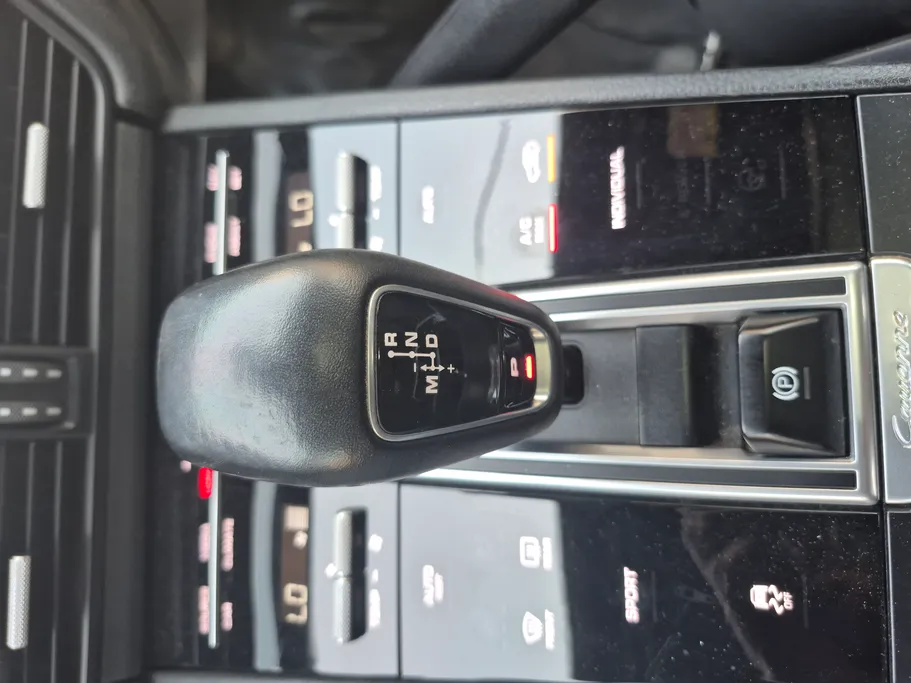 2018 Porsche Cayenne Base 