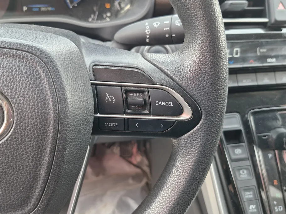 2024 Toyota Innova VIP7 HEV 