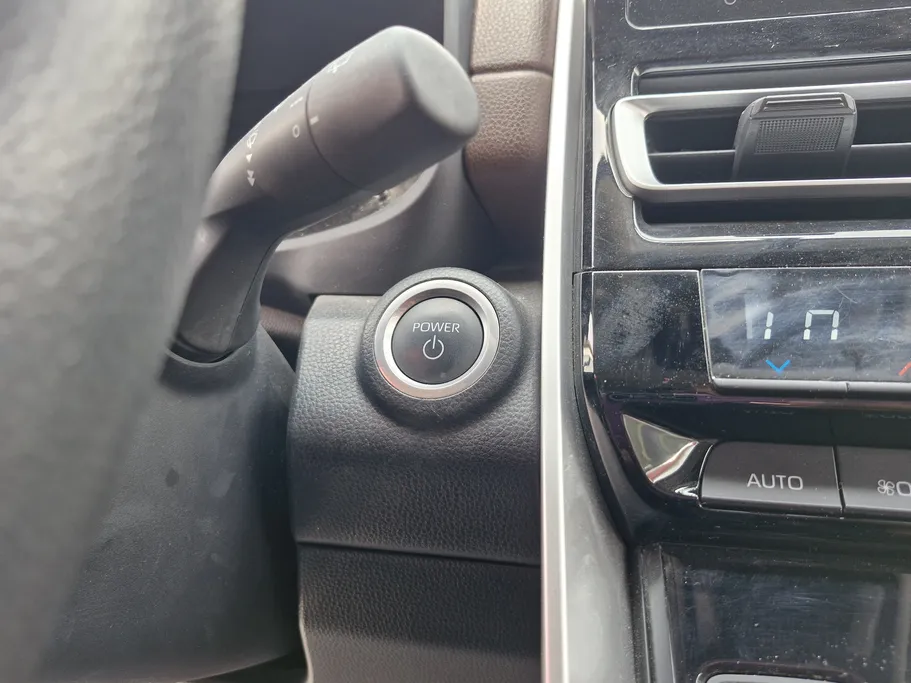 2024 Toyota Innova VIP7 HEV 