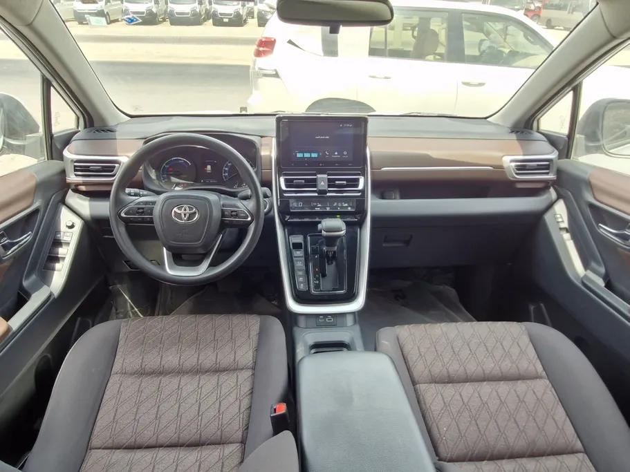 2024 Toyota Innova VIP7 HEV 