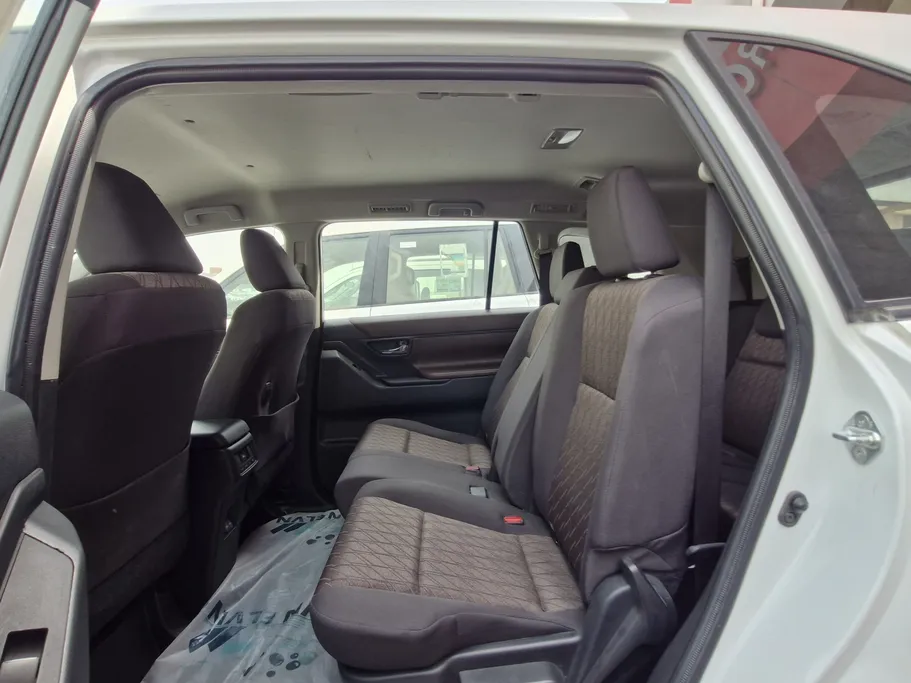2024 Toyota Innova VIP7 HEV 