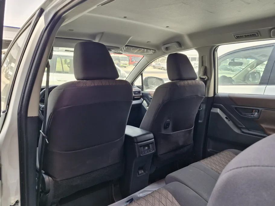2024 Toyota Innova VIP7 HEV 