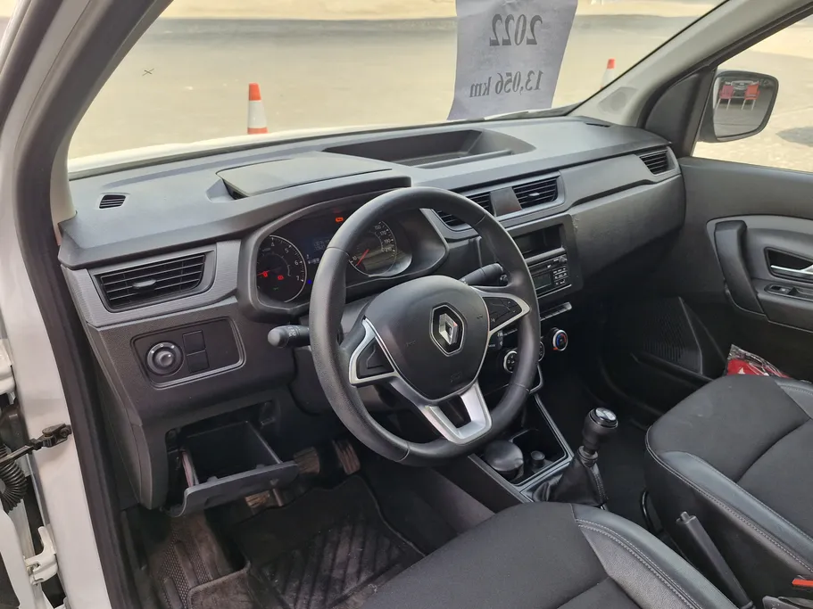 2022 Renault Docker Van بضاعة 