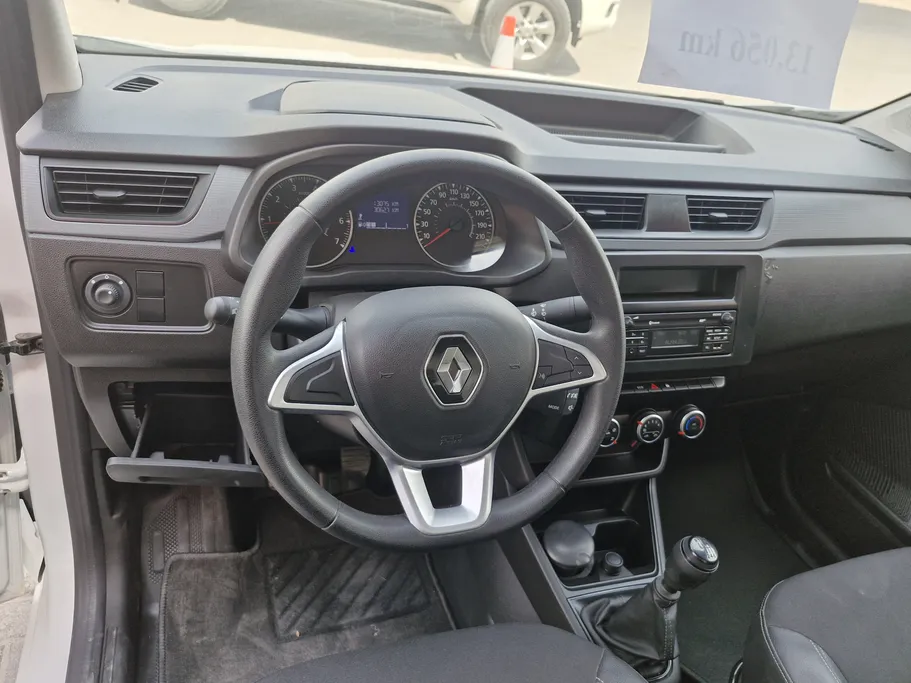 2022 Renault Docker Van بضاعة 