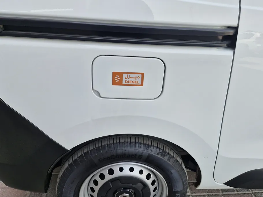 2022 Renault Docker Van بضاعة 