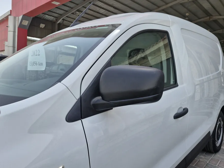 2022 Renault Docker Van بضاعة 