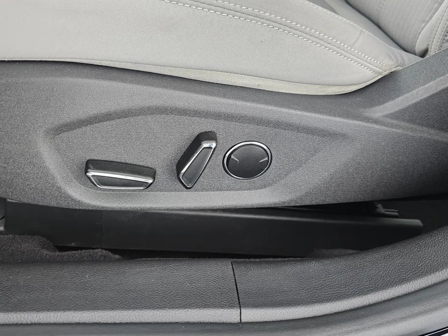 2022 Ford Taurus Ambiente 