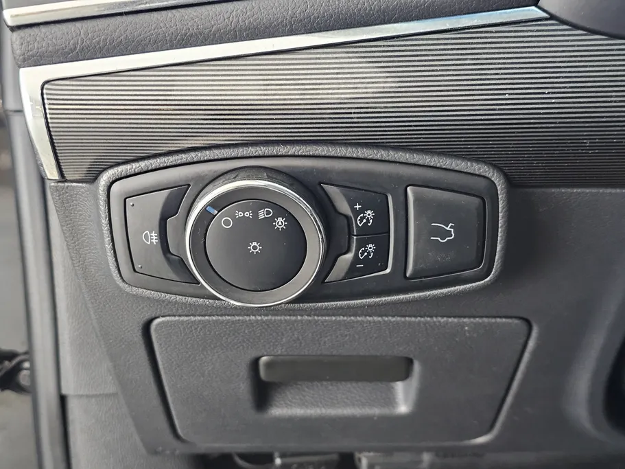 2022 Ford Taurus Ambiente 