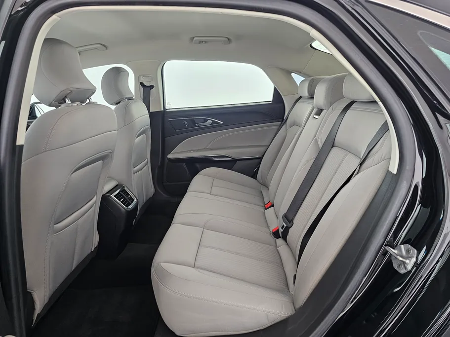 2022 Ford Taurus Ambiente 