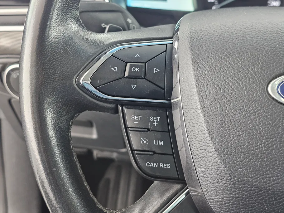 2022 Ford Taurus Ambiente 