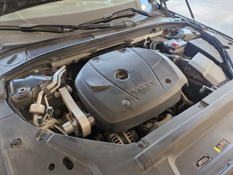 2021 Volvo S90  