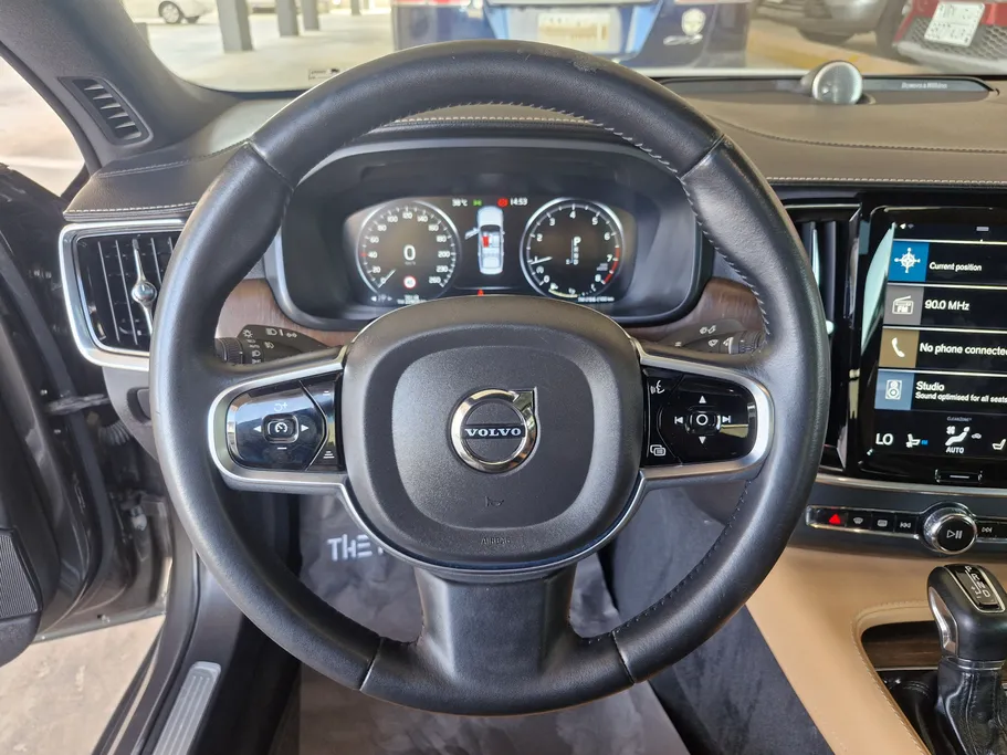 2021 Volvo S90  