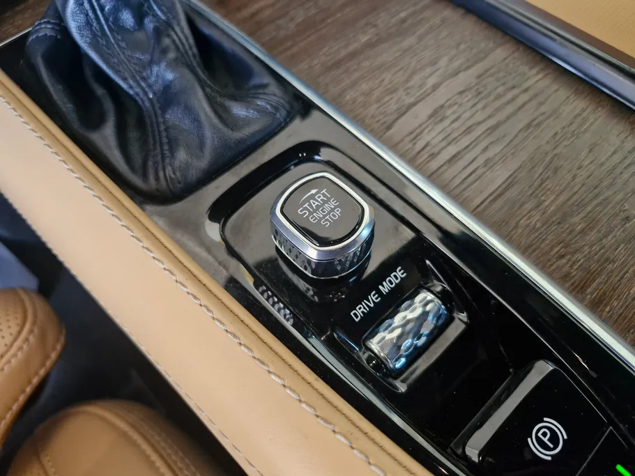 2021 Volvo S90  