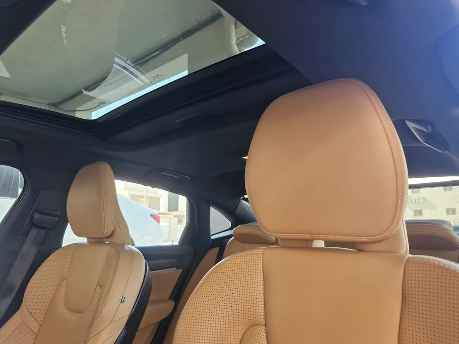 2021 Volvo S90  