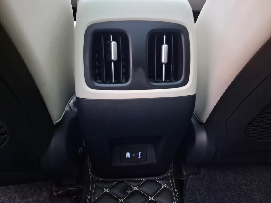 2025 Hyundai Tucson Premium 