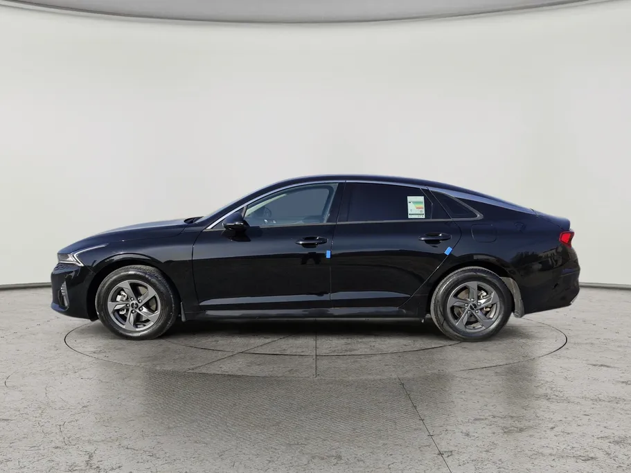 2023 Kia K5 LX 