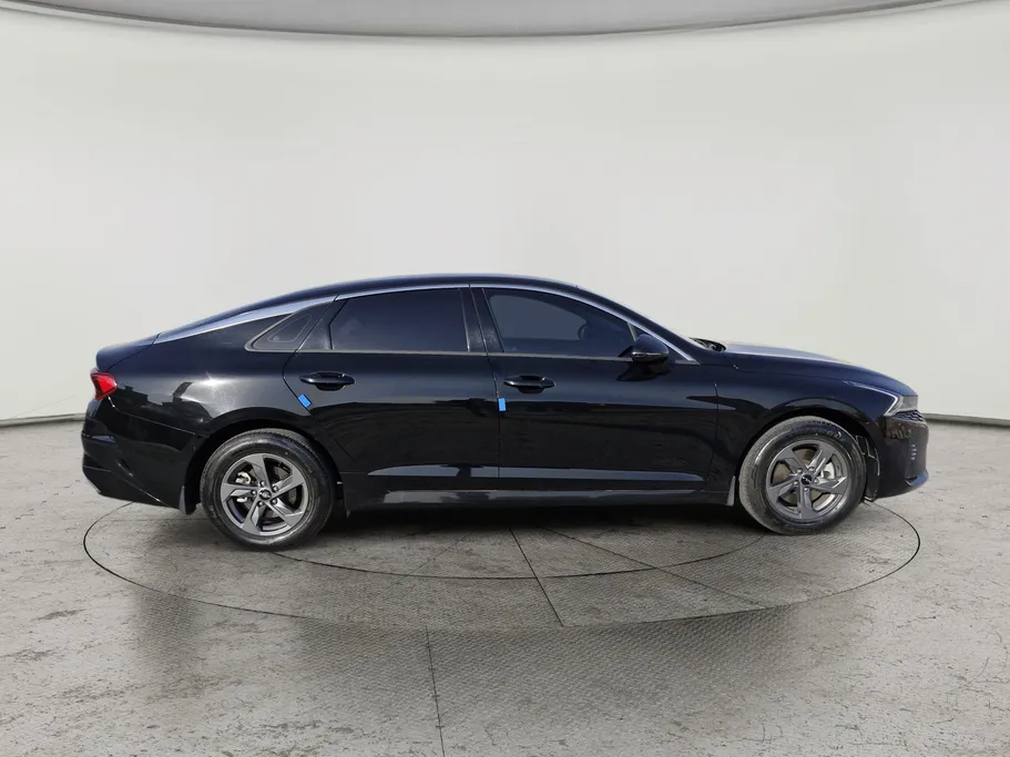 2023 Kia K5 LX 