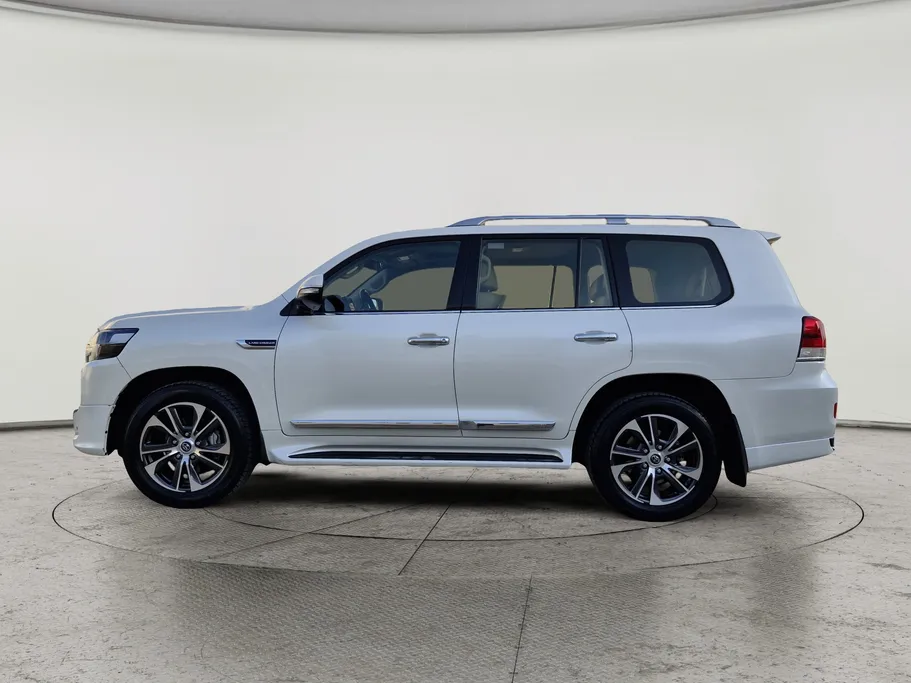 2020 Toyota Land Cruiser GXR 
