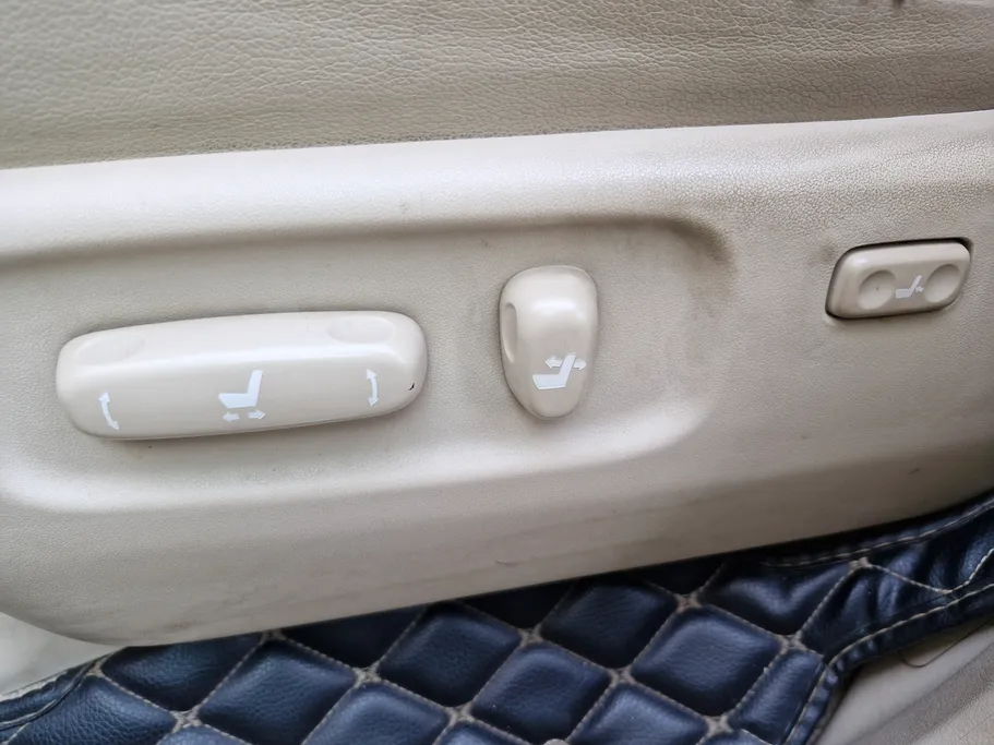 2020 Toyota Land Cruiser GXR 