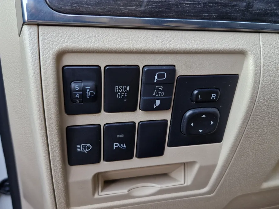 2020 Toyota Land Cruiser GXR 