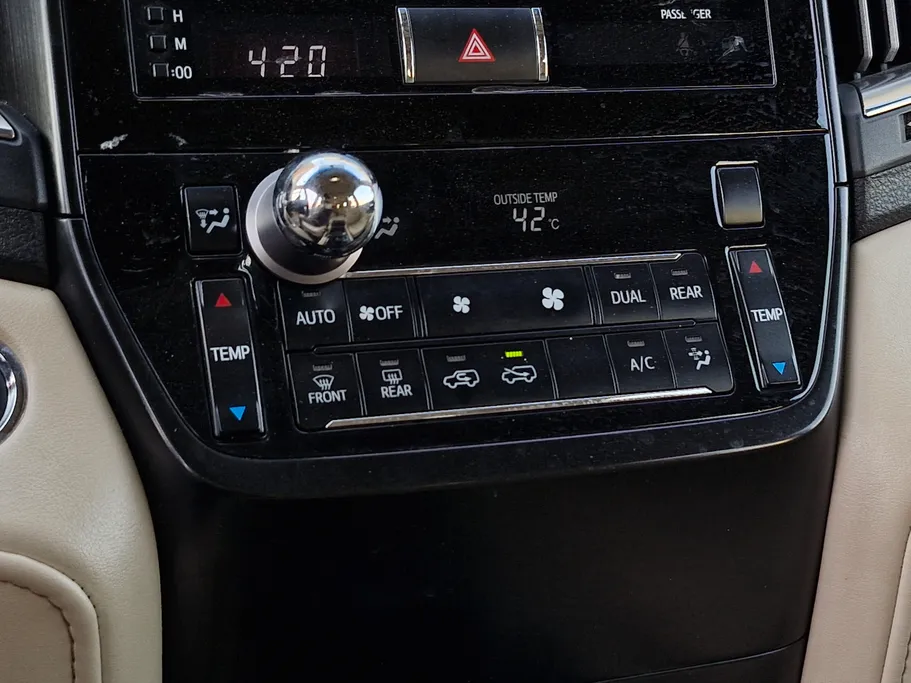 2020 Toyota Land Cruiser GXR 