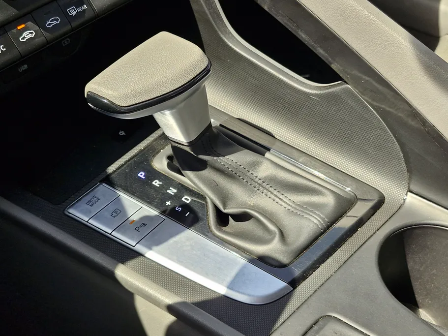 2024 Hyundai Elantra Smart 