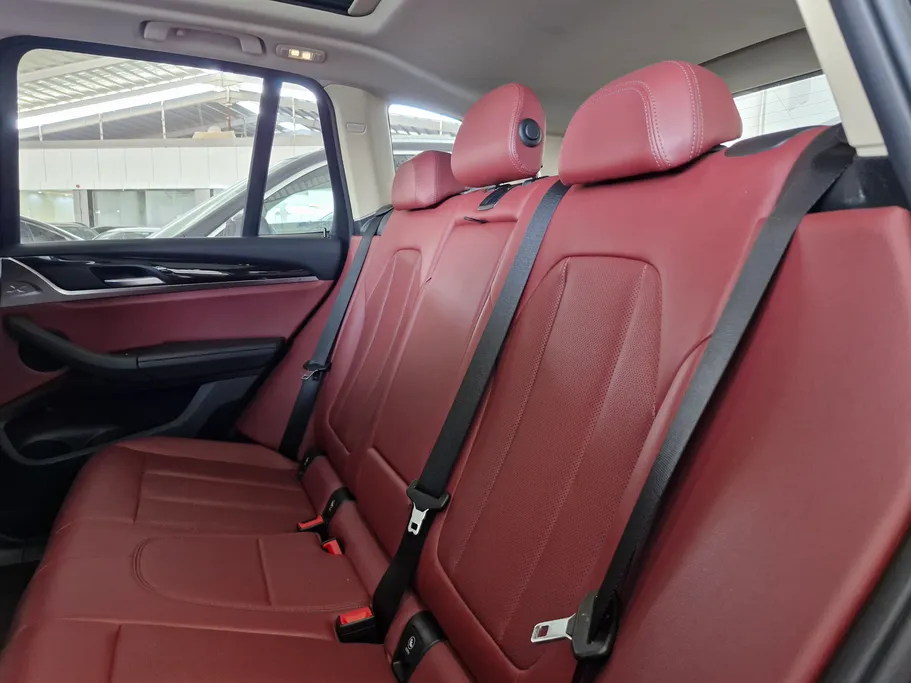 بي ام دبليو الفئة اكس 3 xDrive 30i	 2022 