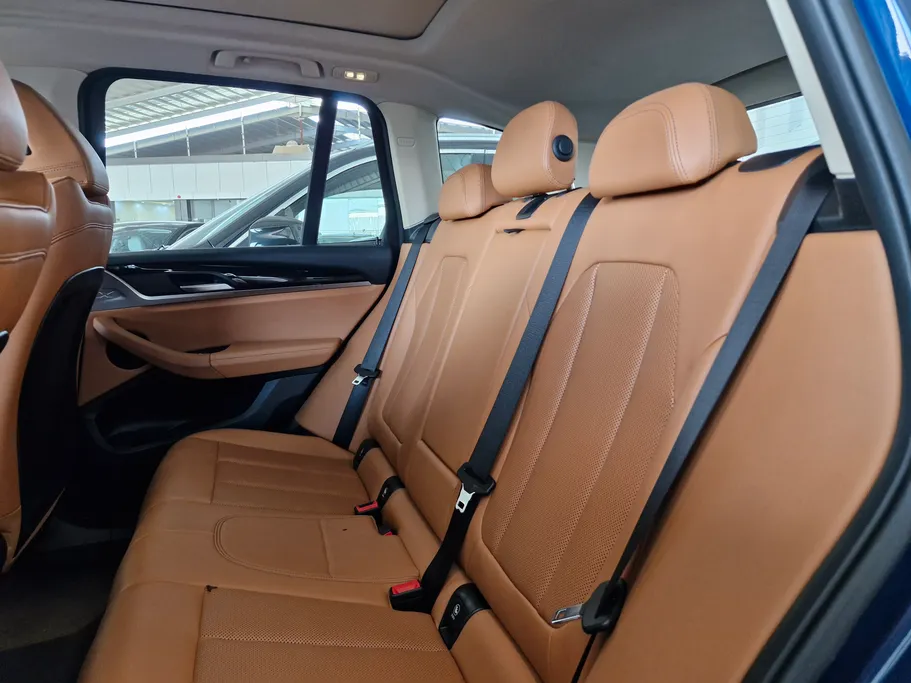 بي ام دبليو الفئة اكس 3 xDrive 30i	 2022 