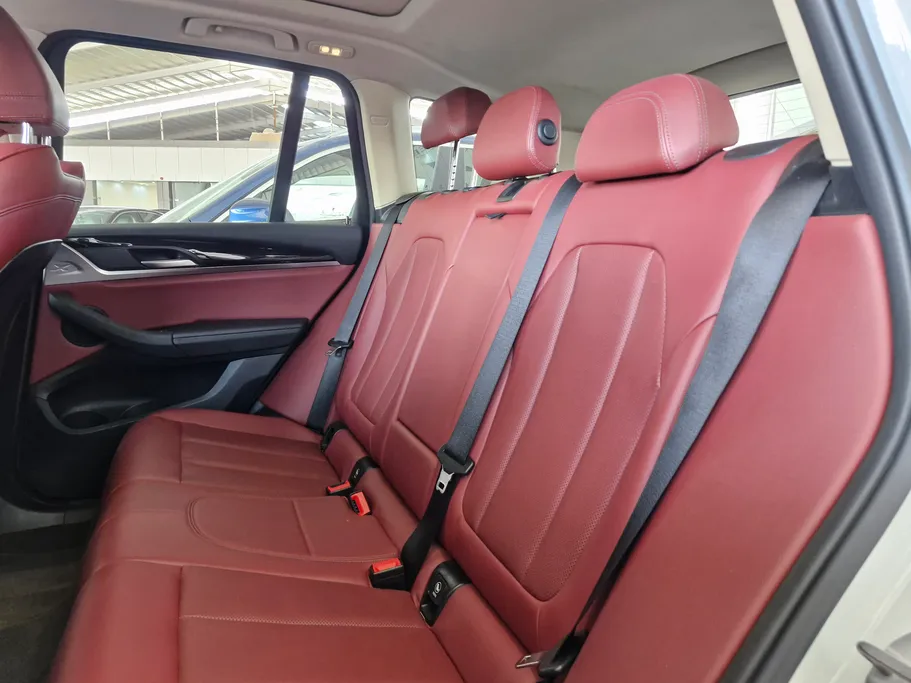 2022 BMW X Series 3 xDrive 30i	 